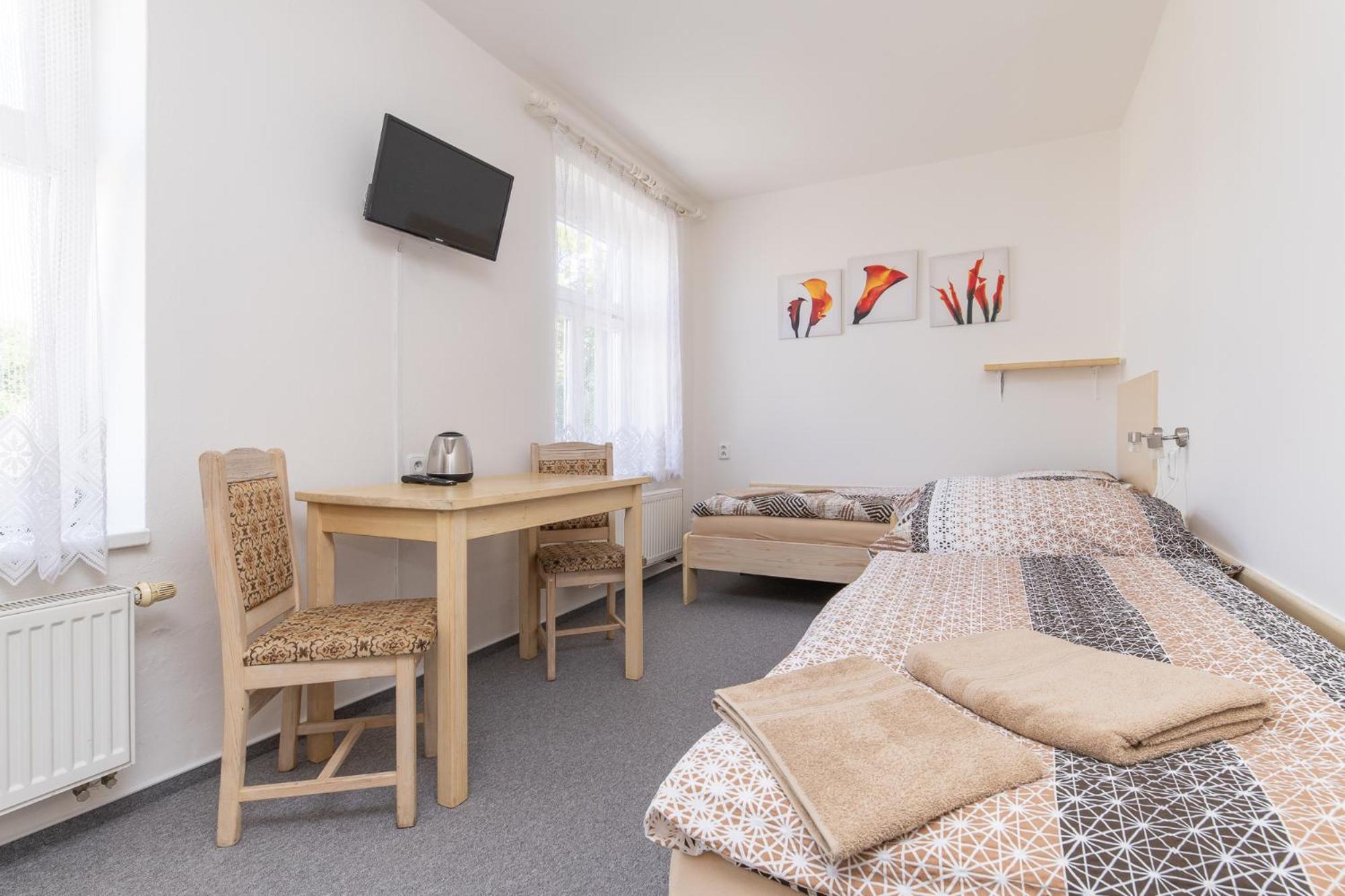 Hotel Pivovar Поличка Экстерьер фото